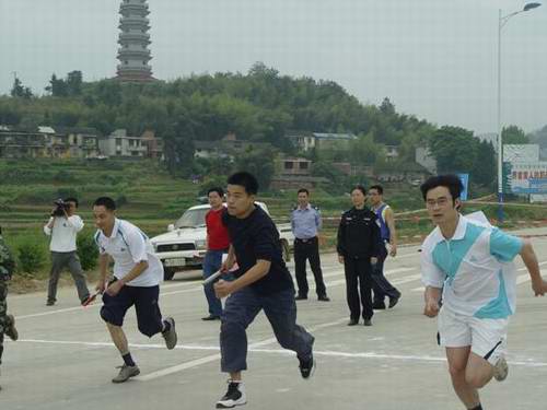 寧化舉辦“供電杯”革命傳統(tǒng)代代傳火炬接力賽