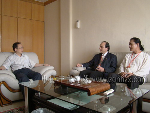 臺(tái)灣客家黨主席溫錦泉訪問(wèn)石壁客家祖地