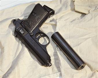 泉州破獲近年來福建最大涉賭案 主犯“才子”在逃