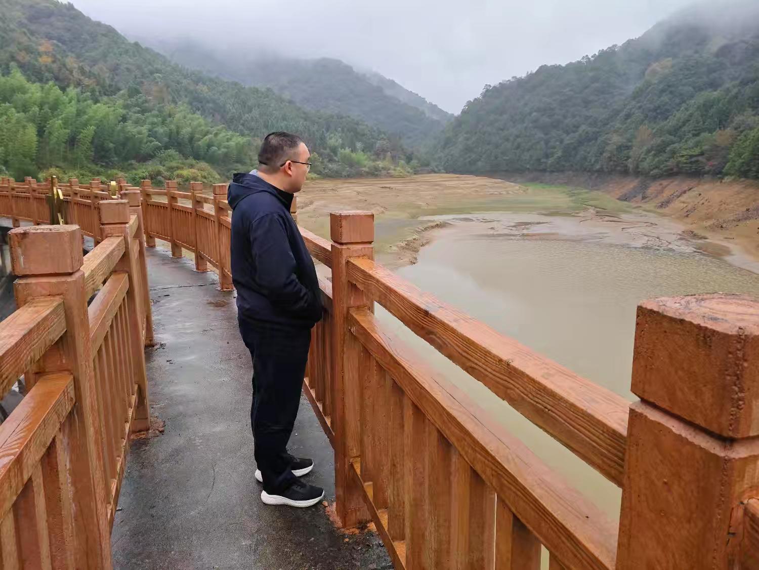 曹坊鎮:河長日巡護碧水,步履不停守安瀾