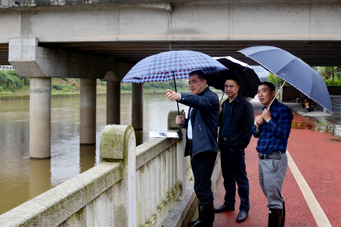 寧化縣長、縣級河長姚文輝開展河湖長制及防汛備汛調(diào)研工作