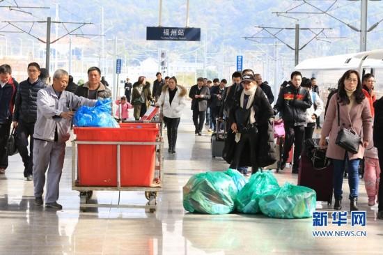 這個春節，他的工作要每天“走”一個馬拉松