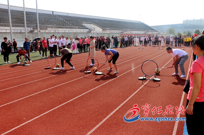 寧化:體育藝術(shù)節(jié)教師展風(fēng)采
