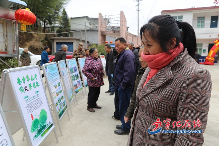 【新春走基層】寧化湖村鎮(zhèn)舉辦 “三下鄉(xiāng)”集中服務(wù)活動