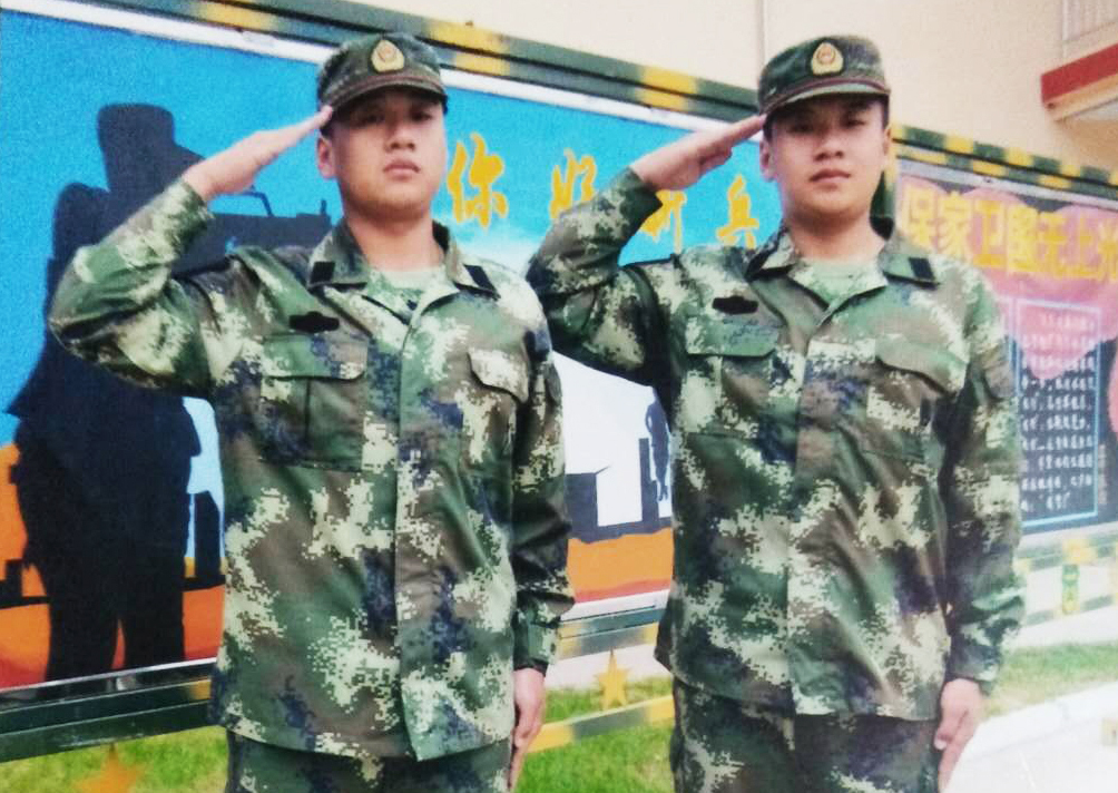圖2:兄弟倆一起參軍入伍 董光陽(yáng)攝影。