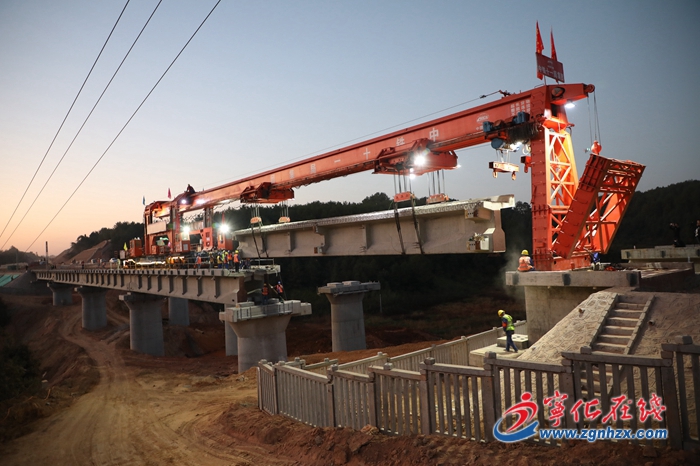 浦梅鐵路全線架梁貫通