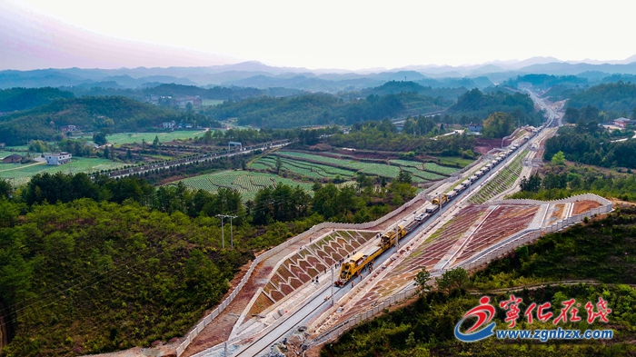 【產業突破年】興泉鐵路寧化段正式進入軌道鋪設階段
