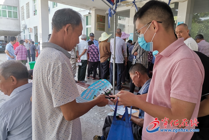 曹坊鎮深入開展反邪教宣傳活動