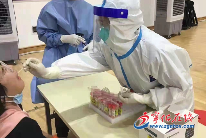 “疫”不容辭!寧化這對(duì)夫妻并肩作戰(zhàn)