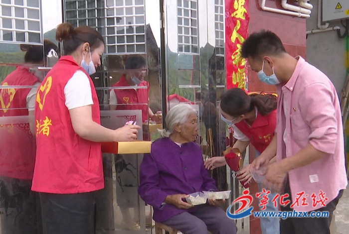 寧化：濃濃五月情 溫馨母親節