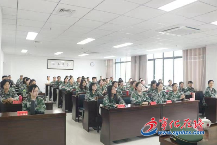 寧化縣第十九期中青班開展軍訓活動