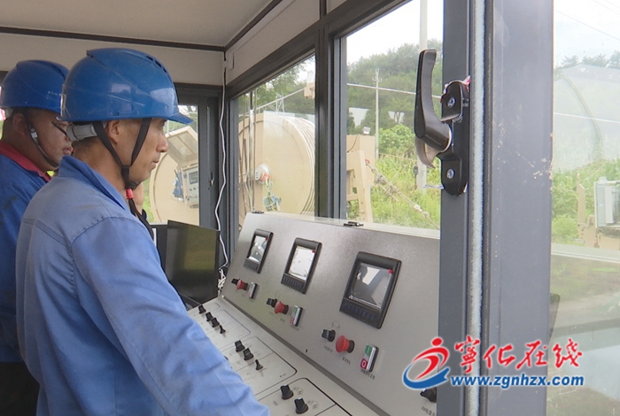 三明首次！寧化運(yùn)用智能化安裝電力線路