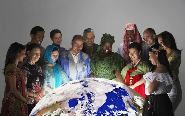 人民日報評論員文章:中國式現(xiàn)代化創(chuàng)造了人類文明新形態(tài)