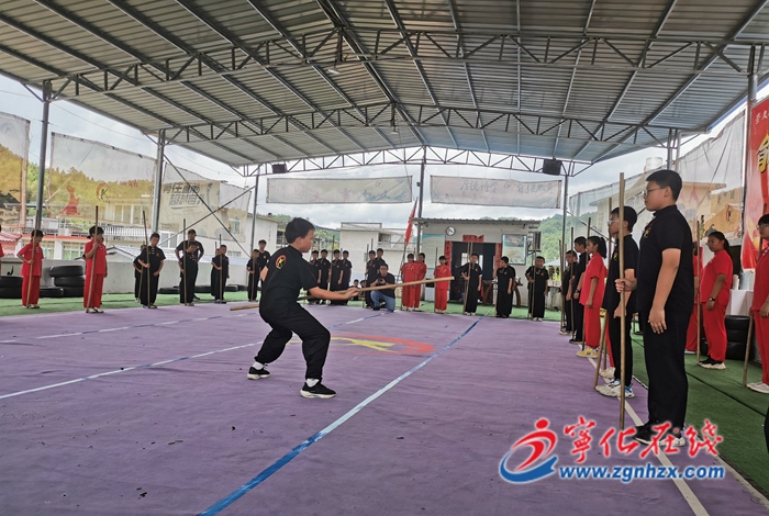 寧化：鄉(xiāng)村武術(shù)館 暑期學(xué)武熱