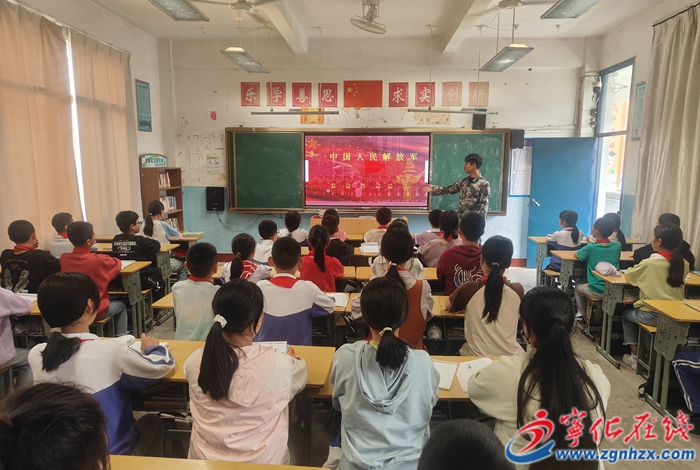 轉業老兵進校園，紅色薪火永相傳