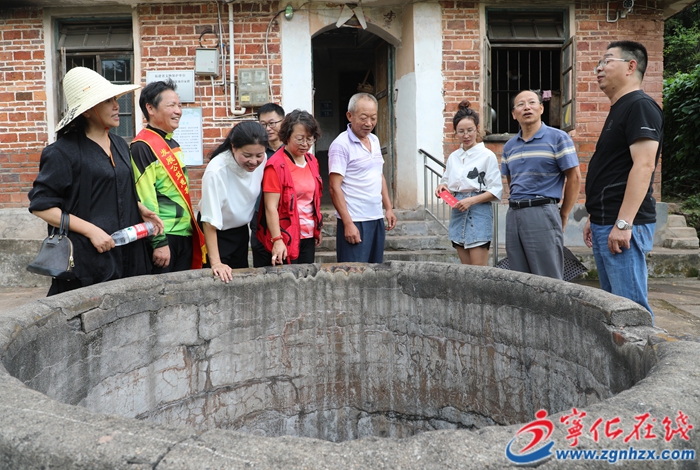 長征最遠出發(fā)地鳳凰山——新征程上闊步行