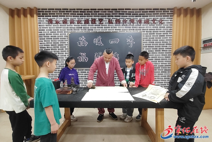 寧化校外活動中心學生體驗木活字印刷術