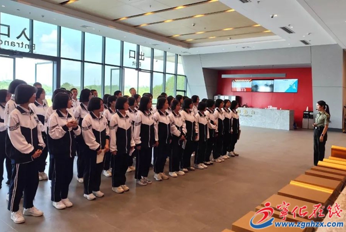 寧化開展國防教育基地現場教學活動