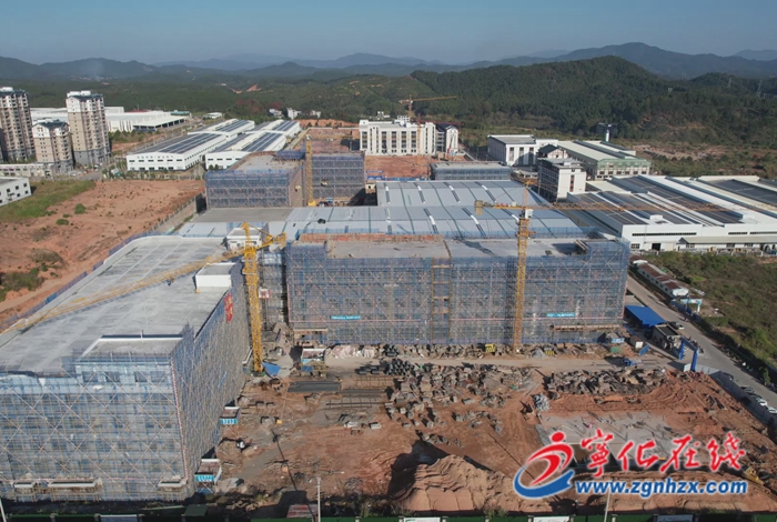 寧化：高端環(huán)保防滑鞋生產(chǎn)項(xiàng)目穩(wěn)步推進(jìn)